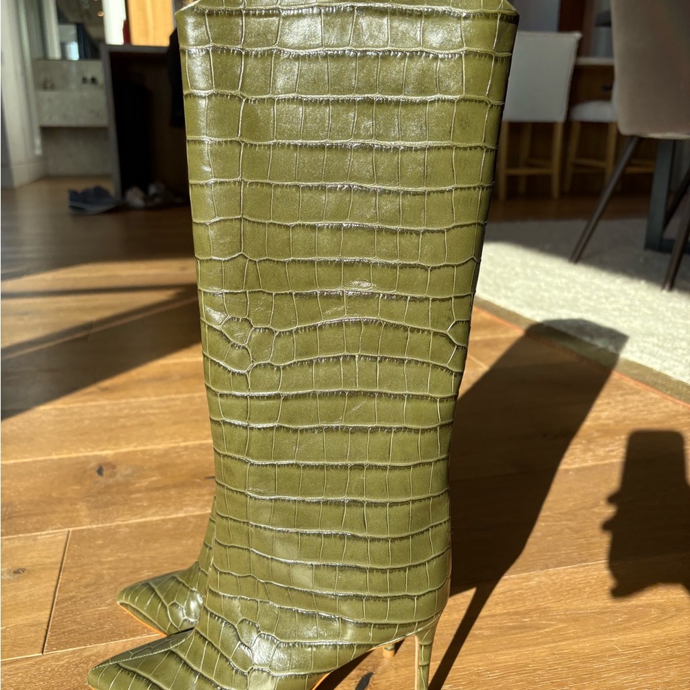 SCHUTZ Olive Croc-Embossed Heeled Boots